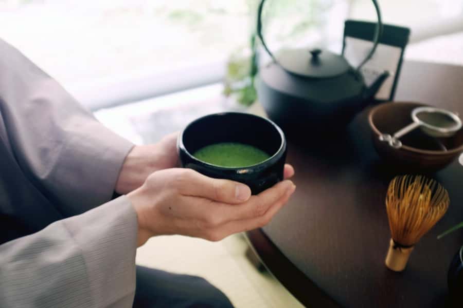 Tokyo: Matcha and Kimono Experience - First Flush Matcha and an Easy Kimono Near Yotsuya