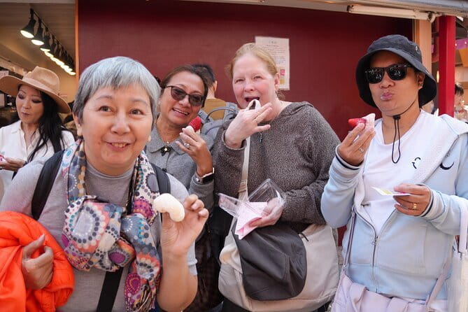 Tokyo Morning Tour : Meiji Shrine, Asakusa and Fish Market - Senso-ji Temple and Nakamise-dori: Old Tokyo With Clear Landmarks
