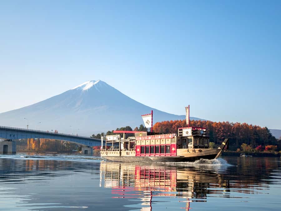 Tokyo: Mt. Fuji 5th Station, Kawaguchiko Tour w/ Cable Car - Lunch at the Fuji Q Highland area: good value, but choose your option