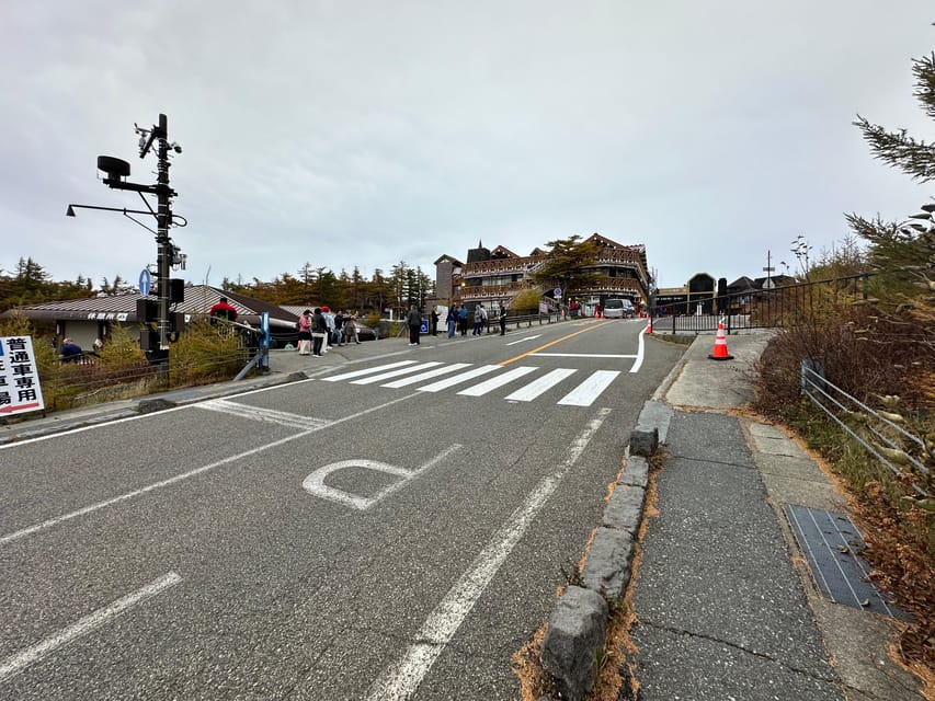 Tokyo:Mt Fuji & Hakone Day Tour with English Speaking Driver - Mt Fuji 5th Station: the best big-view stop and the summer access rule