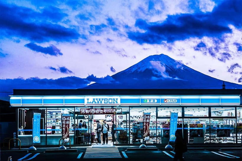 Tokyo: Mt. Fuji & Lake Kawaguchi Instagram Full Day Trip - Fujiyoshida’s Hikawa Clock Shop and the “Heavenly Town” photo trick
