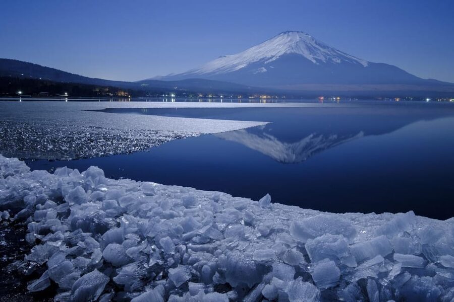Tokyo: Mt Fuji Lake Kawaguchi & Yamanaka Hot Spring Day Tour - Getting to Fuji from Tokyo: the 10-hour van rhythm