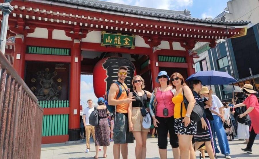 Tokyo : Must-see attractions private tour - A private Tokyo route you can actually steer