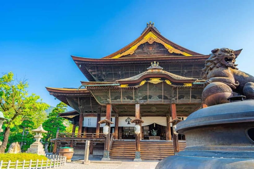 Tokyo: Nagano Snow Monkeys and Zenkoji Tour with Temples - Private group comfort: value beyond just transportation