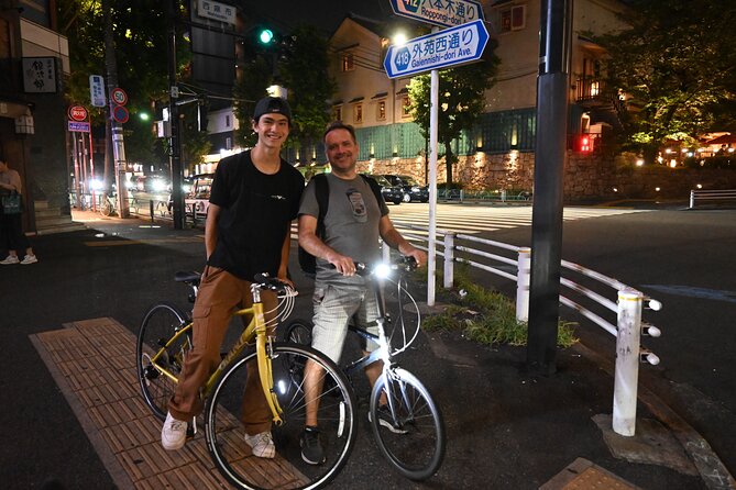 Tokyo Night Bike Tour: From Shibuya to Tokyo Tower via Roppongi - The guide factor: staying safe while learning what you see