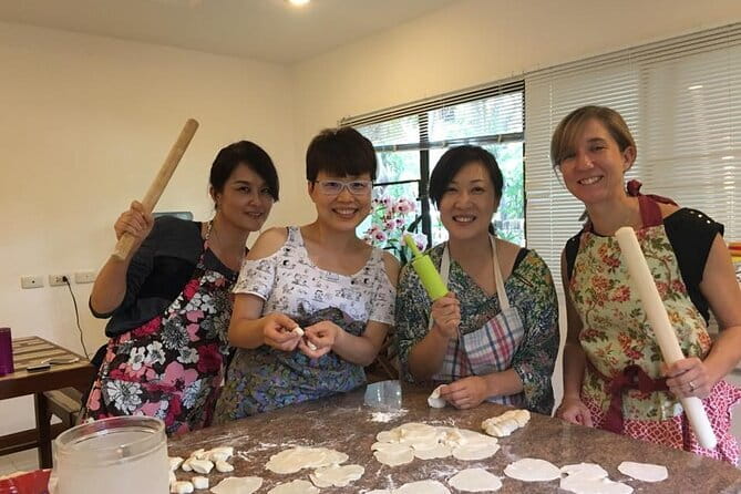 Tokyo Night Cooking Class: 5 Home-Cooked Japanese Dishes - Drinks and nomikai energy: what’s included and who can taste sake