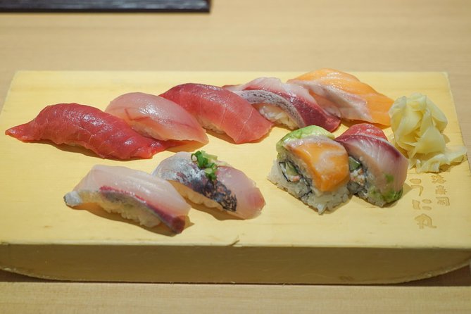 Tokyo Night Foodie Tour in Shinjuku - Seasonal Sushi, Wagyu Beef - Seasonal sushi and omakase style: what to expect