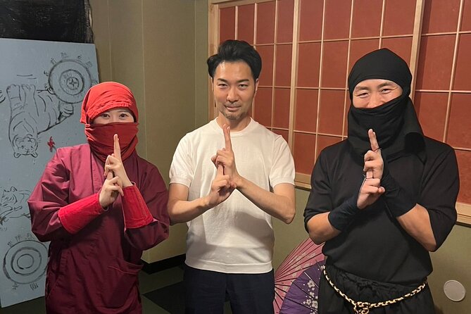 tokyo niinja stretch 【ginza】 - The 15–20 minute ninjutsu stretch: what “2-on-1” really means