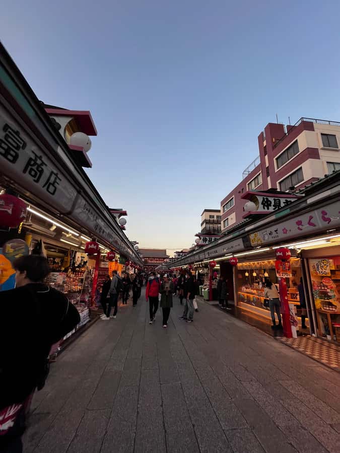 Tokyo: Old Town Asakusa Guided Tour -Senso-ji Temple Visit - The 90-minute structure: how the pace helps (and who it suits)