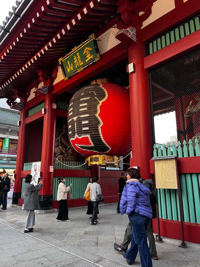 Tokyo: Old Town Asakusa Guided Tour -Senso-ji Temple Visit - Guides and communication: why English matters here