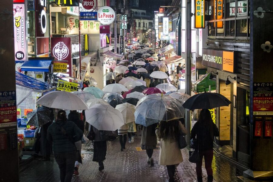 Tokyo: Photography Masterclass - Private Photo Lesson - Day vs night: choosing your Tokyo look