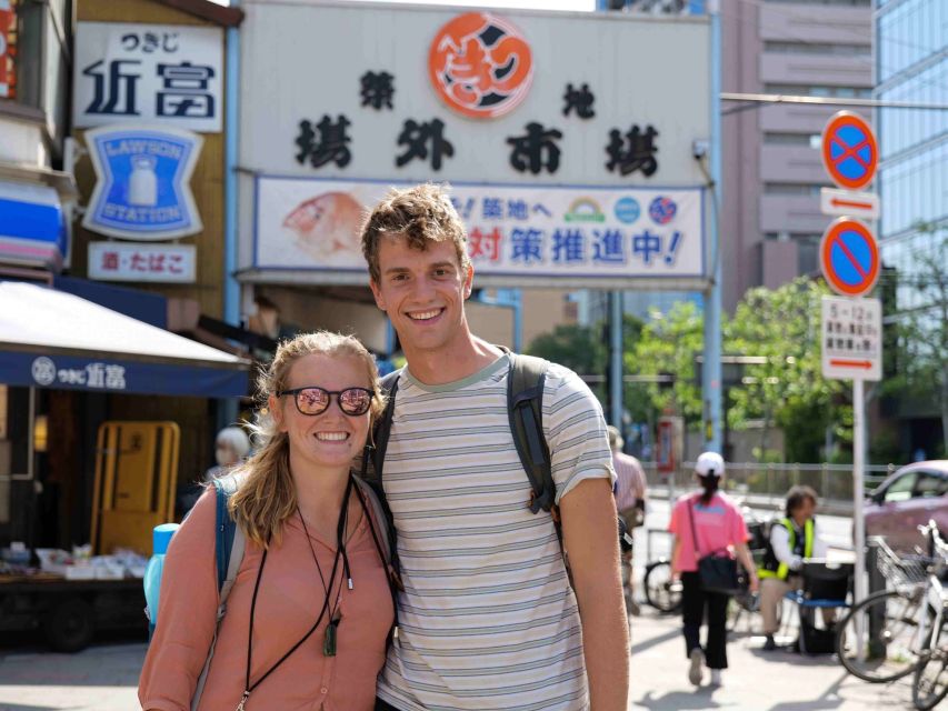 Tokyo: Private Custom Walking Tour with Local Guide - Imperial Palace Gardens and Marunouchi: calm with center-stage access