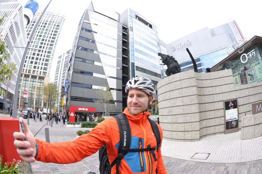 Tokyo: Private Cycling Tour with cute E-bike - Shrines and Imperial Palace gates: classic Edo Tokyo without the hard slog