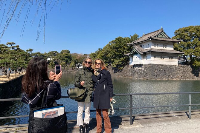 Tokyo Private Tour! Edo Castle & Imperial Palace East Gardens - Meeting at Wadakura Fountain: start simple, plan for checks