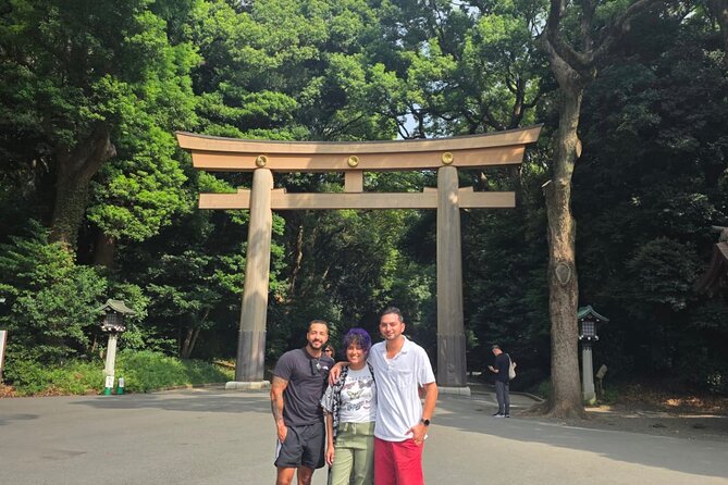 Tokyo Private Walking Tour With Fresh Eyes, Local Hearts - Imperial Palace grounds: what you can see (and what you can’t)