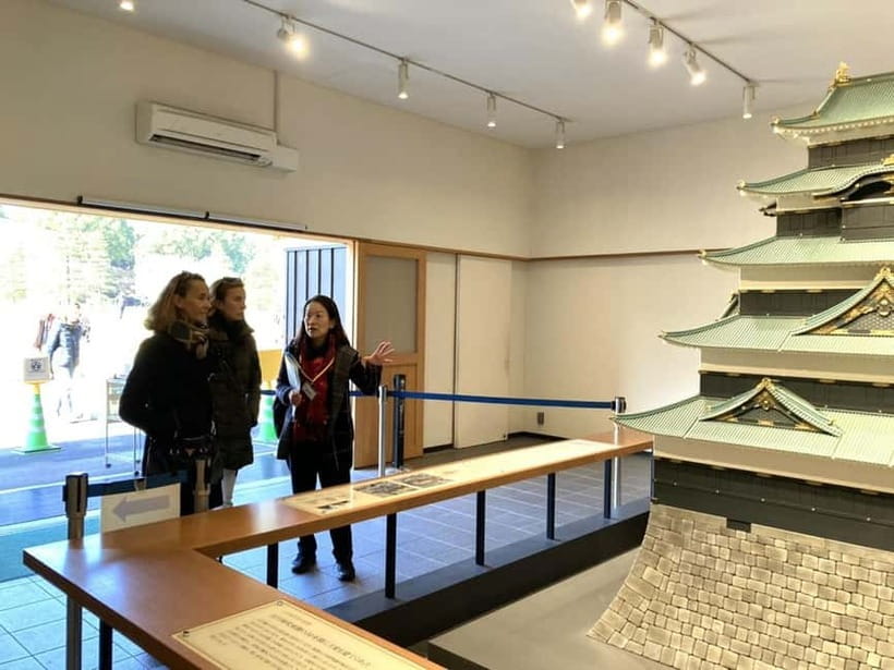 Tokyo: Pvt. Tour - Edo Castle & Imperial Palace East Gardens - Key Points You’ll Actually Care About