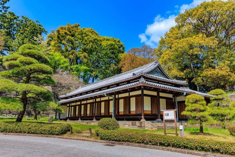 Tokyo: Pvt. Tour - Edo Castle & Imperial Palace East Gardens - The Main Gate and That Mix of Old and New Security