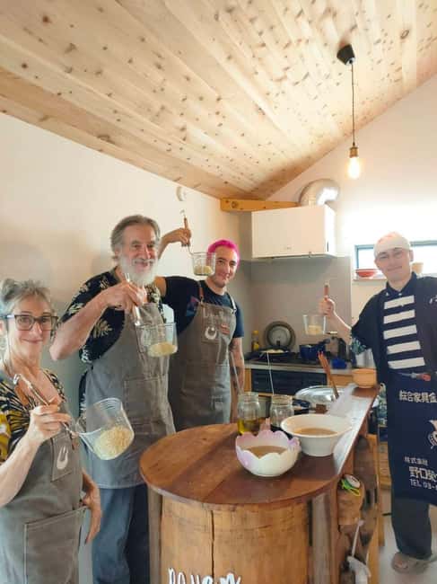 Tokyo: Real Ramen & Dumpling Cooking with Master Chef - Vegetarians: How to Get the Right Option Without Stress