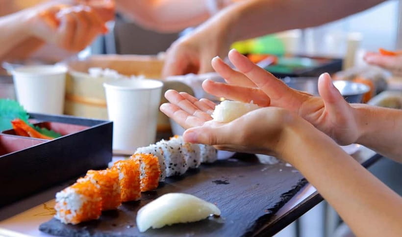 Tokyo: Roll and Authentic Sushi Making Class in Asakusa - Should You Book This Sushi Class in Asakusa
