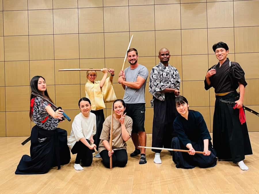 Tokyo: Samurai Experience with a real sword - Zarei Etiquette First: The Ritual That Makes the Sword Lesson Click