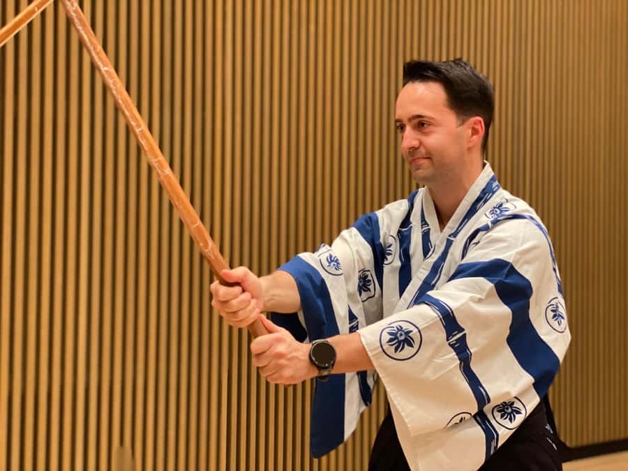 Tokyo: Samurai Experience with a real sword - Meeting Near McDonald’s: The Logistics That Keep Your Session Calm