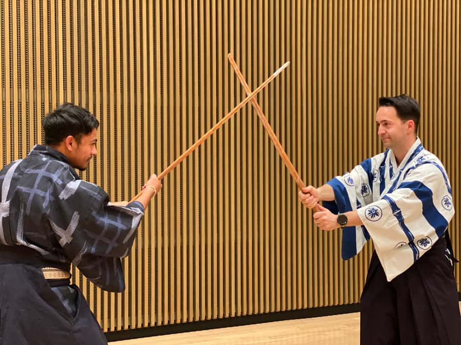 Tokyo: Samurai Experience with a real sword - Kimono and Hakama Dressing: The Easy Way to Feel Like a Samurai