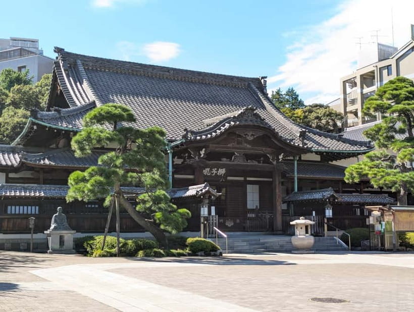 Tokyo: Samurai History Walking Tour - Samurai history you can walk through, not just read