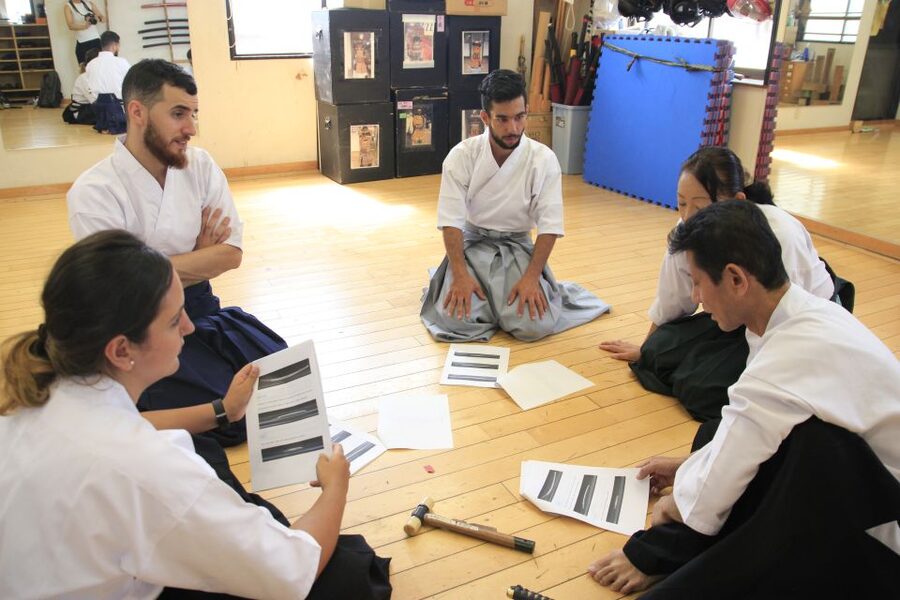 Tokyo: Samurai Sword & Archery Class from Samurai Descendant - Toyama-ryu demonstration: the art in front of you