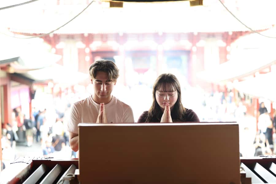 Tokyo: Sensoji Temple & Street Food: Private Tour with guide - Logistics You’ll Thank Yourself For: Where to Meet and How to Prepare