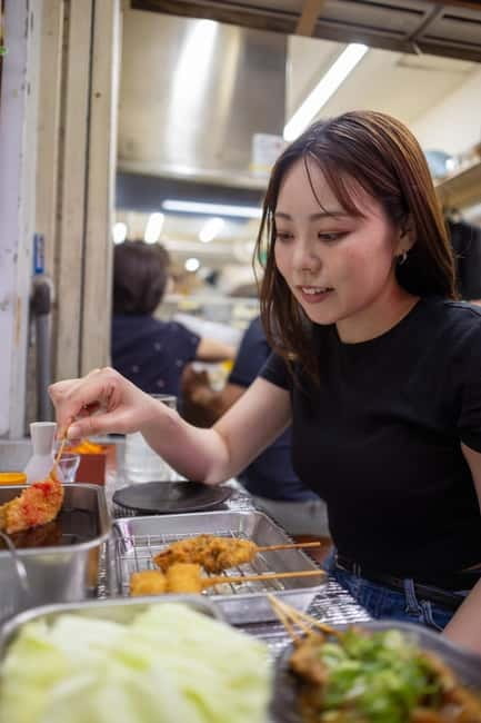 Tokyo: Shibuya Food Tour, Neon Lights & Local Flavors - Key moments that make this Shibuya tour work