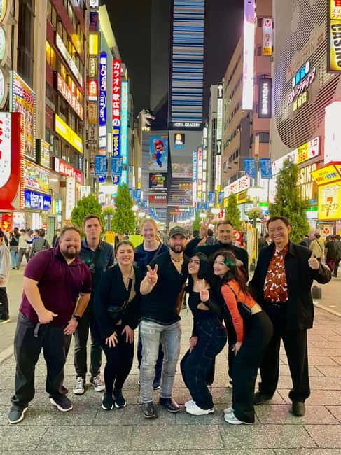 Tokyo: Shinjuku Bar and Izakaya Hopping Tour - Sake Tasting: When the Guide Turns Drink Choices Into a Mini Education