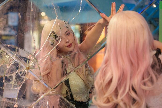 Tokyo Shinjuku Night Photo Tour with Pro Gota - Golden Gai: Tight Alleys for Moody, Story-Driven Portraits