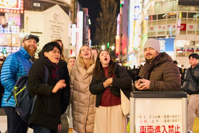 Tokyo: Shinjuku Nightlife & Secret Backstreets Walking Tour - Key things you’ll notice on this Shinjuku night walk