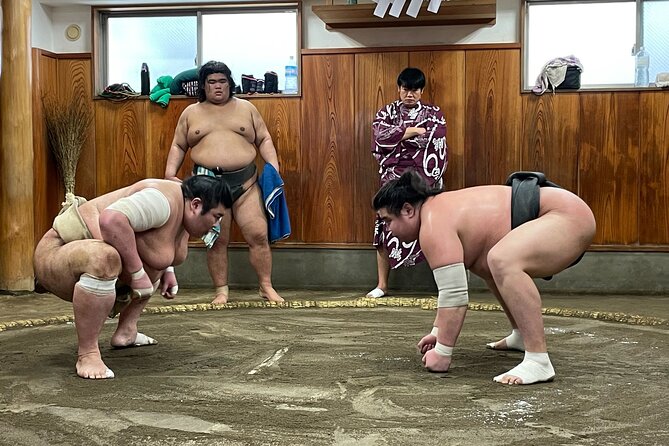 Tokyo Sumo Morning Training/ Sumo Practice with Wrestlers - Entry rules that matter: shoes, dohyō access, and where women sit