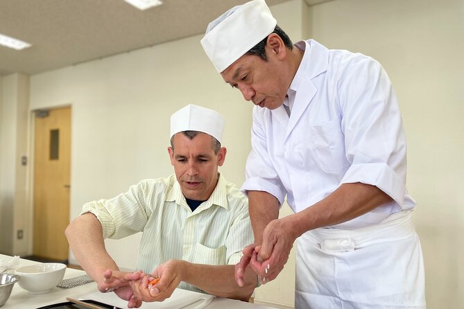 Tokyo Sushi Making Class in Tsukiji with Professional Chef - Tsukiji Market Stops: how the morning flow sets you up