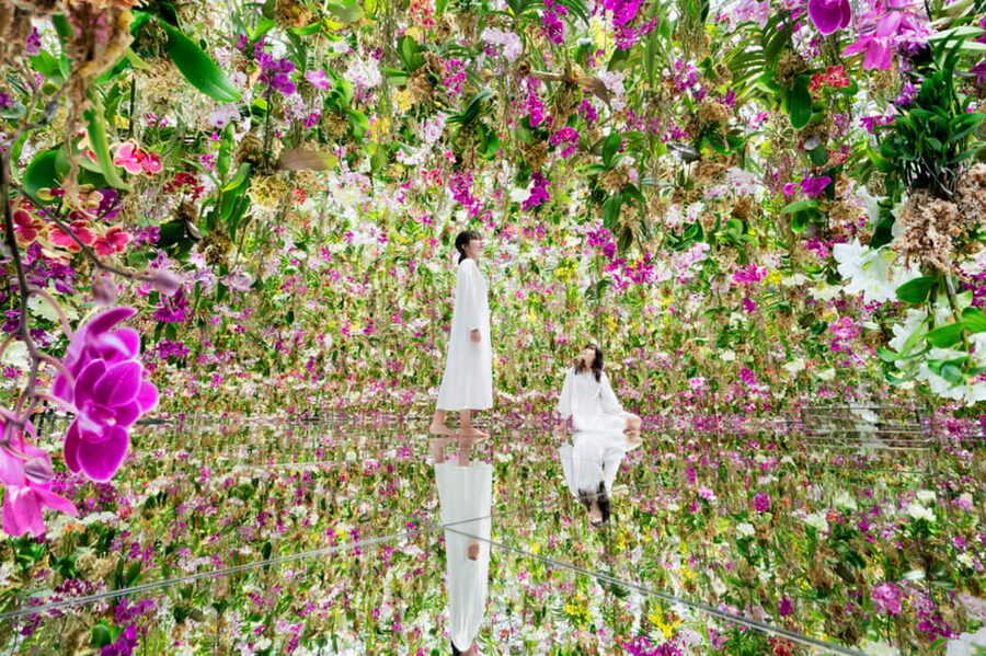 Tokyo: teamLab Planets TOKYO Digital Art Museum Entry Ticket - What to Wear: Barefoot, Knee-High Water, and Mirror Floors