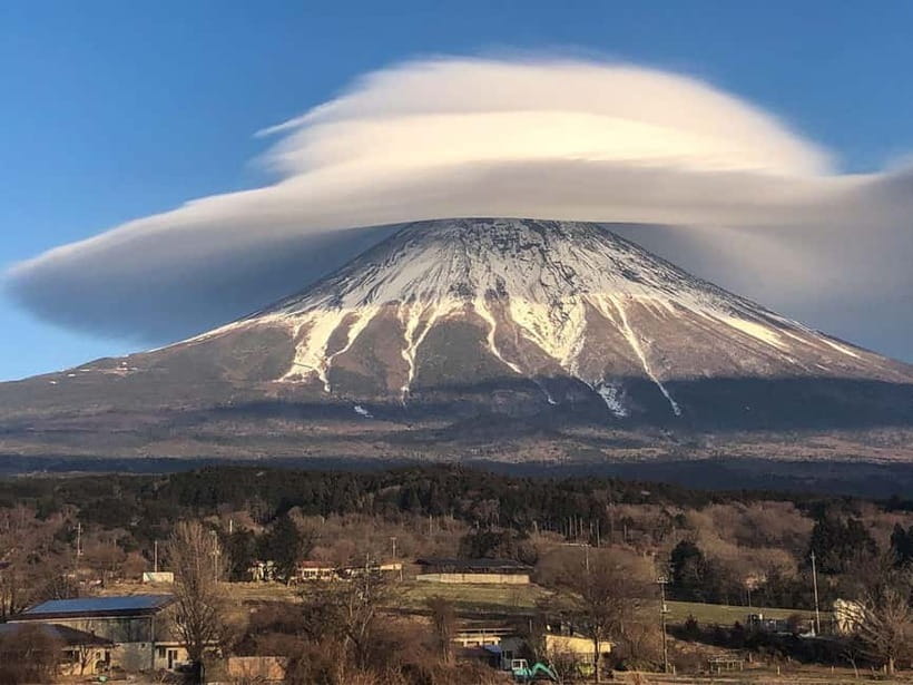 Tokyo To Mount FUJI Day Trip With English guide - Kitaguchi-hongu Fuji Sengen Shrine: A Mount Fuji Story You’ll Actually Remember