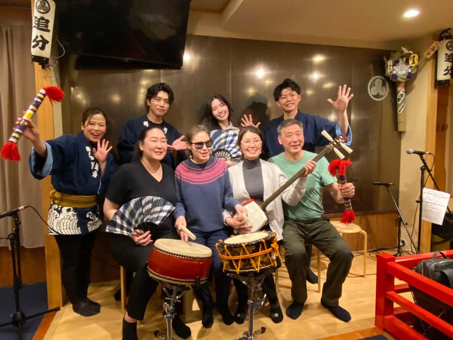 Tokyo: Traditional Asakusa Music Show with Dinner - Who this Asakusa music-and-dinner tour is best for