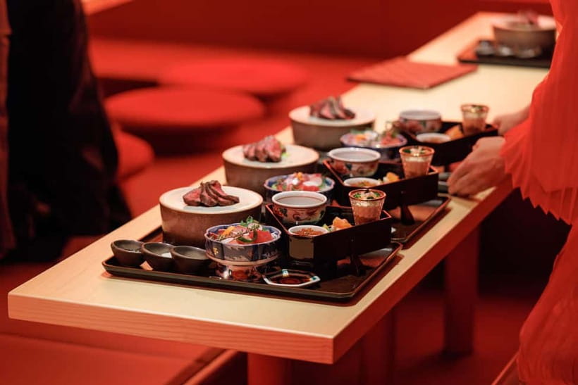 Tokyo: Traditional Geisha Experience Show & Japanese Dinner - Zashiki Seating at Benitsuya: Tatami Views You Don’t Get on Big Stages
