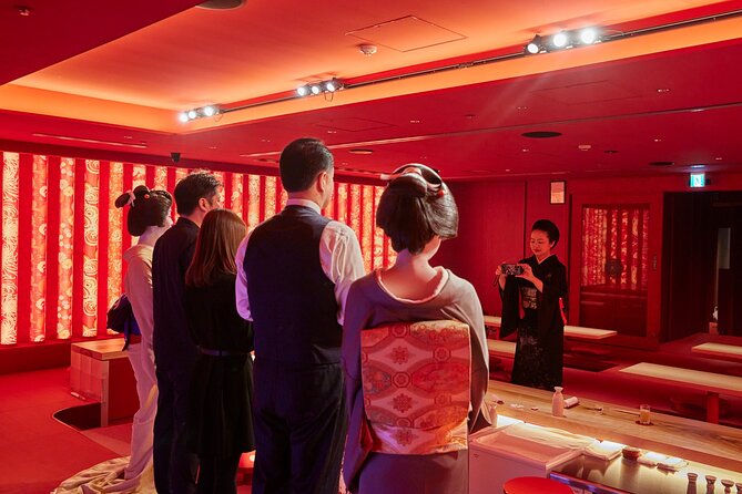 Tokyo Traditional Geisha Show and Japanese Fine Dining Experience - After the dancing: geisha games and conversation