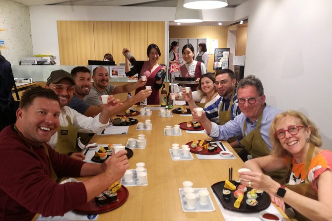 Tokyo Tsukiji Fish Market Tour and Sushi Making Lesson - Key highlights worth your time
