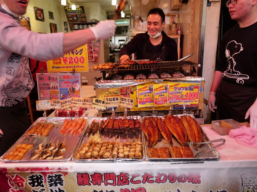 Tokyo: Tsukiji Fish Market Tour with 6 Stops & Seafood Lunch - Starting at Tsukiji Honan-ji: 300 Years of Worship Etiquette