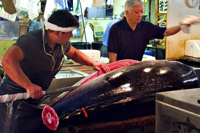 Tokyo Tsukiji Food & Culture 6hr Private Tour with Licensed Guide - Tsukiji Fish Market in the morning: the feel of the classic seafood maze