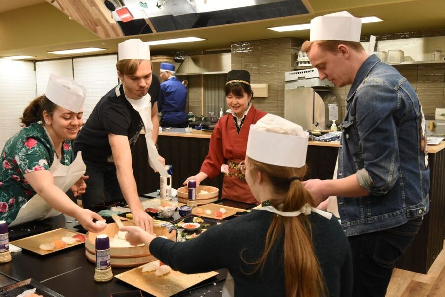 Tokyo: Tsukiji Market Guided Tour & Sushi-Making Experience - Key Highlights You’ll Actually Care About