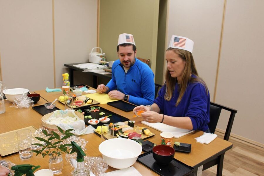 Tokyo: Tsukiji Market Guided Tour & Sushi-Making Experience - The Meal You Eat, and What You Still Need to Plan For