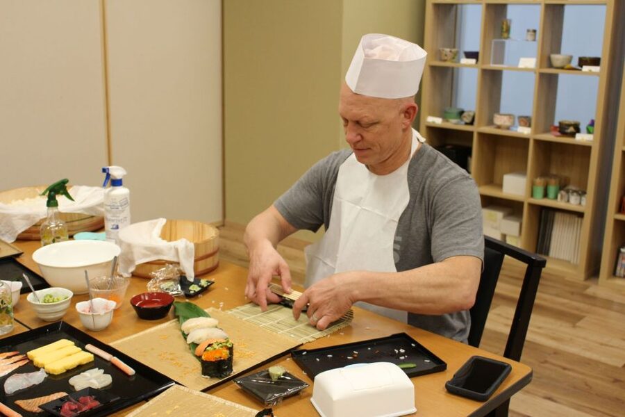 Tokyo: Tsukiji Market Guided Tour & Sushi-Making Experience - Who This Tsukiji + Sushi Combo Suits Best