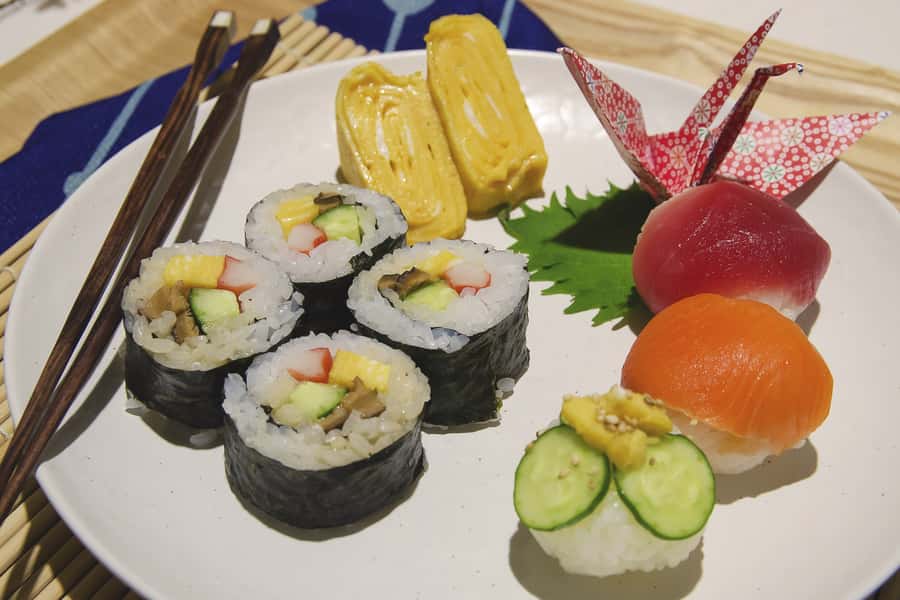 Tokyo: Tsukiji Market Walking Tour & Sushi Cooking Class - Practical Tips So This Feels Easy