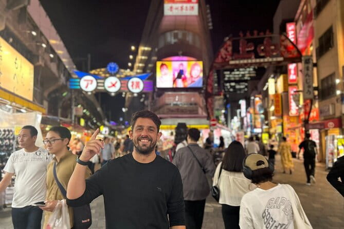 Tokyo Ueno Food & Nature & Localtown Tour: 10Dishes+ Drinks - Ueno’s smart mix: park air, street food, and a guide who explains what’s going on