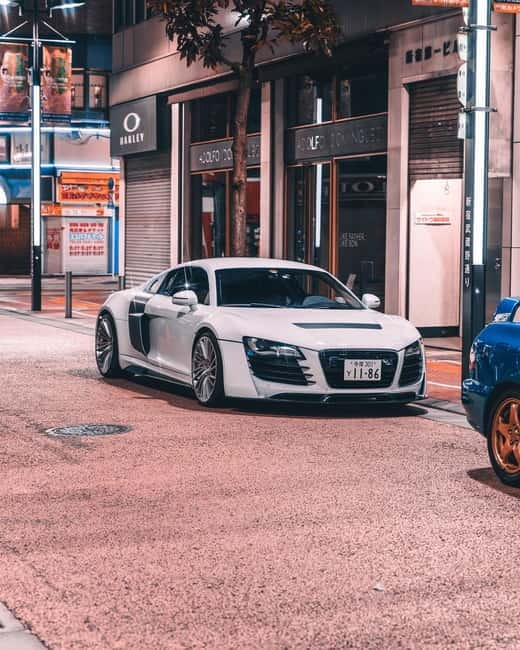 Tokyo: Visit Every Car Meet in Tokyo in a Widebody R35 GTR! - Daikoku PA: the legendary scene, ending with a police cutoff
