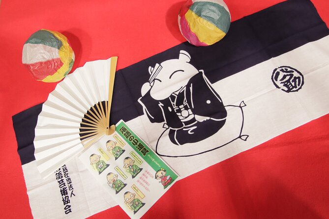 Traditional Japanese Comedy, Juggling & Magic Live Show in Tokyo - The take-home gifts: props you can use, not just keep